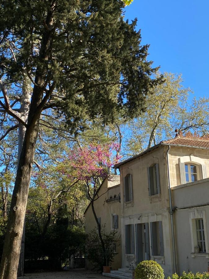 Ermitage Notre Dame De Vacquieres Acomodação com café da manhã Noves Exterior foto